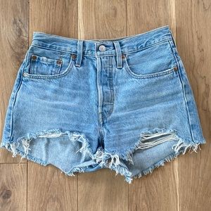 LEVIS Women’s 501 Original High Rise Denim Shorts | W26